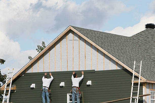 Professional Emergency Siding Repair technician working in Ronda, NC